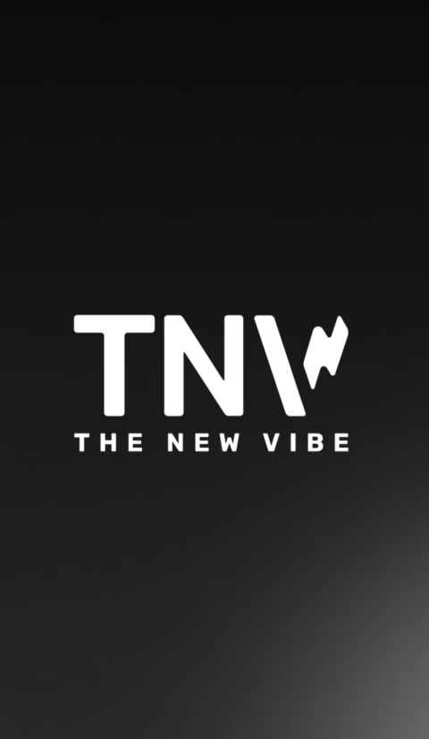 Logo TNV "THE NEW VIBE" en blanc sur fond noir.